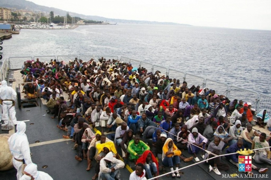 Migranti, sbarcati quasi 17 mila migranti, -80%