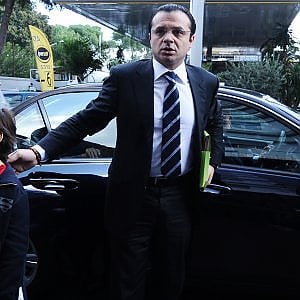 Sicilia, arrestato per evasione fiscale il deputato De Luca