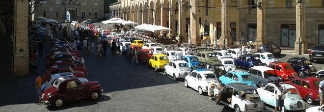 Caltagirone: domenica raduno delle Fiat 500