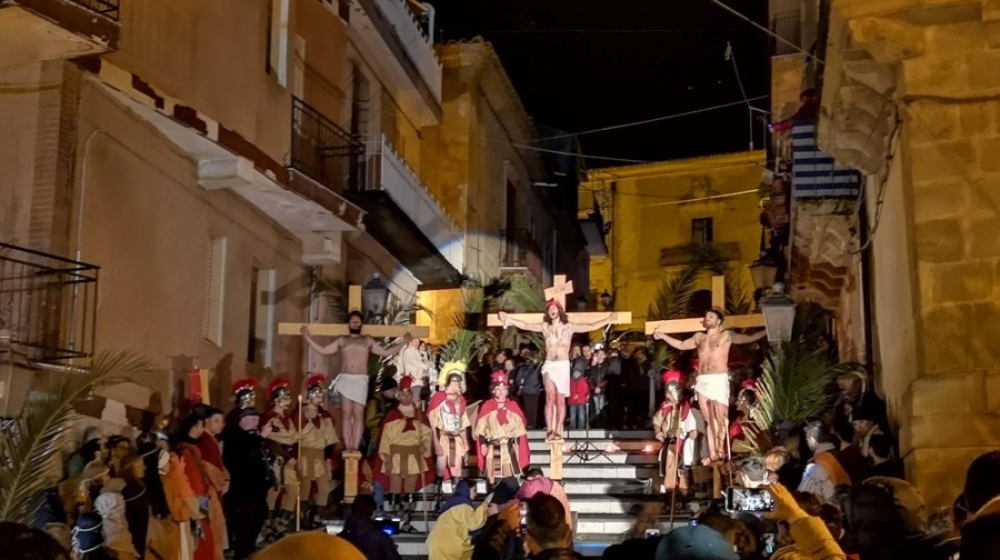 Mirabella, Pasqua tra fede e tradizione