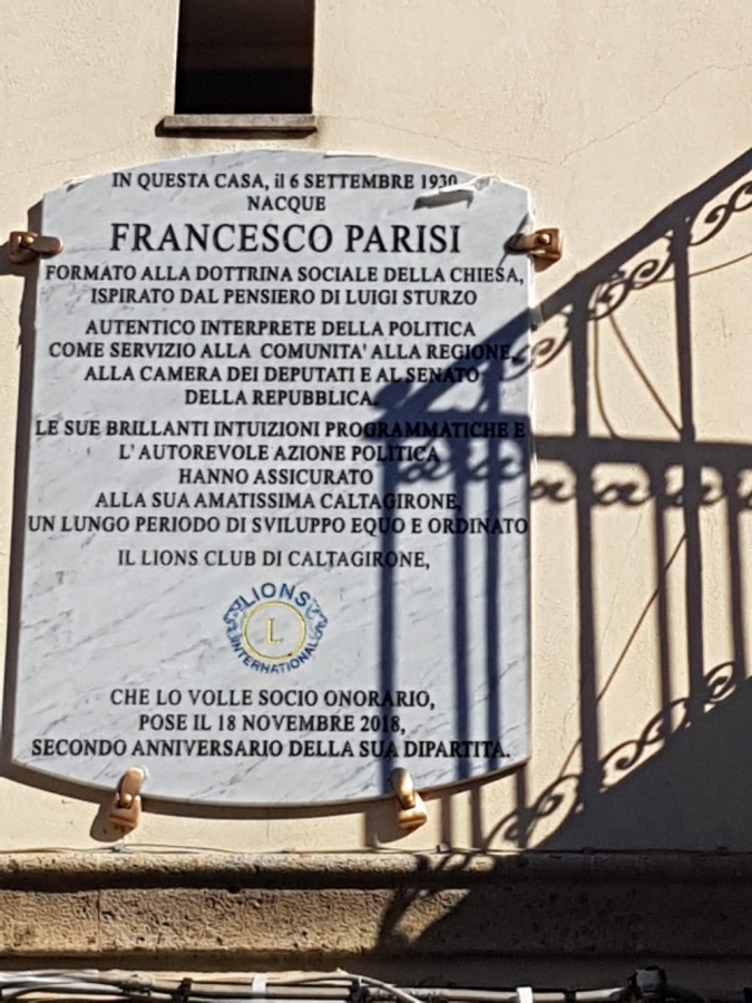 Caltagirone, Lions Club: "svelamento targa commemorativa del Senatore Parisi"