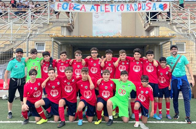 Esordio della squadra Under 15 dell’Atletico Raddusa del mister Giuseppe La Mastra al campionato provinciale della FIGC di Enna