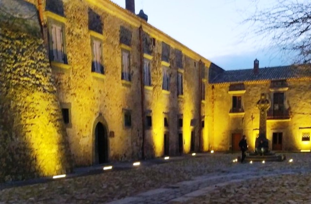 Bronte. Nuova illuminazione artistica al Castello Nelson e completati gli interni dell’ala nobile
