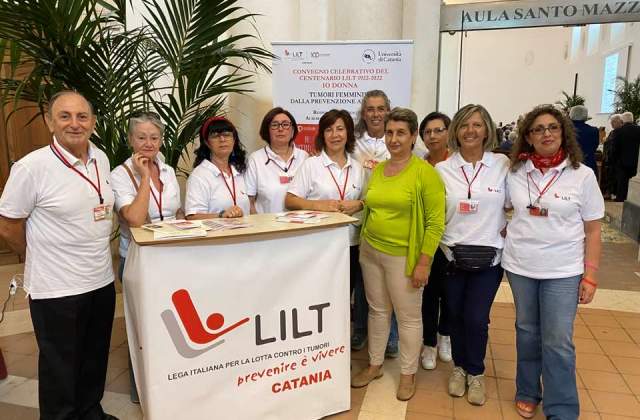 Catania. Al convegno della LILT dal titolo "Prevenzione è Vivere" è intervenuta anche Paola Nicolosi, fondatrice della DinoBio, con la sua preziosa "Spremisalute"
