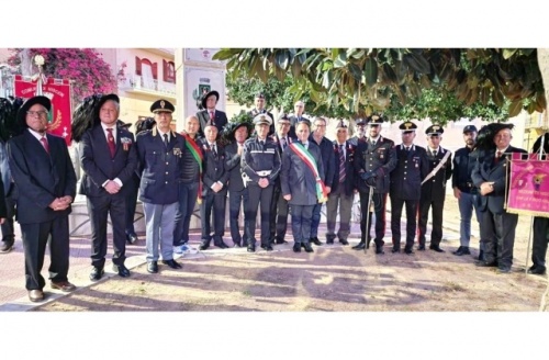 Niscemi. Si è svolta ieri la commemorazione del IV Novembre. Deposta una corona d'alloro 