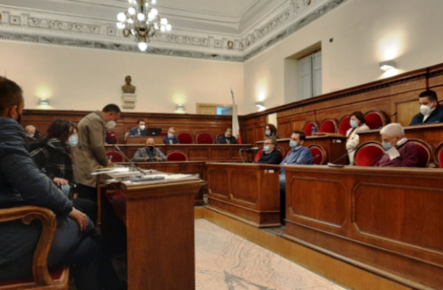 Il Consiglio comunale di Caltagirone tornerà a riunirsi questa sera, venerdì 30 luglio, alle 20