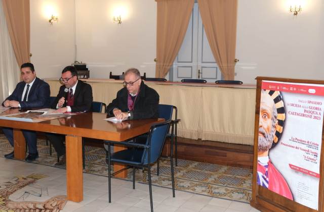 “Pasqua 2023 a Caltagirone”, presentato il programma. Mostre, Opera dei pupi e musei arricchiscono l’offerta culturale e turistica
