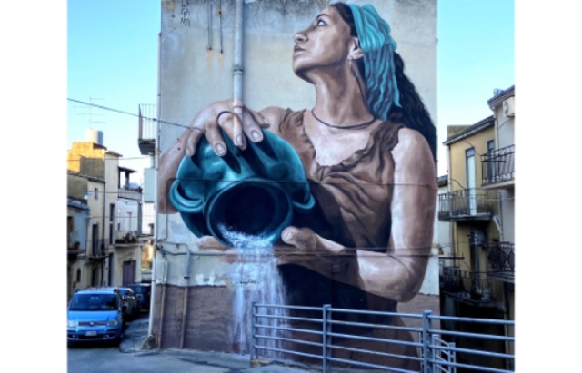 Salvatore Ligama, artista di "Sorgente" fa "Rigener-art", con la "Genius Loci Caltagirone"