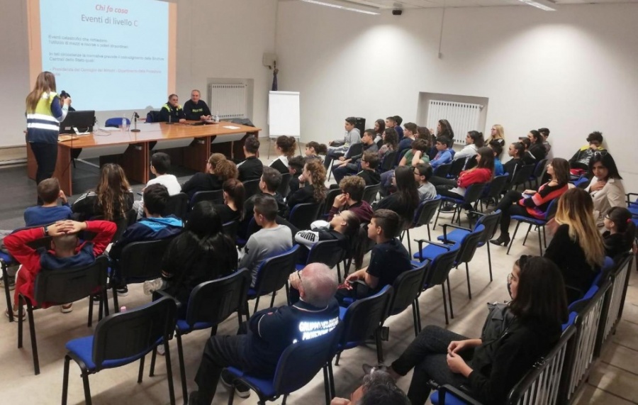 Studenti a scuola di… sicurezza a Caltagirone: incontro nell’Istituto compr. “Piero Gobetti”