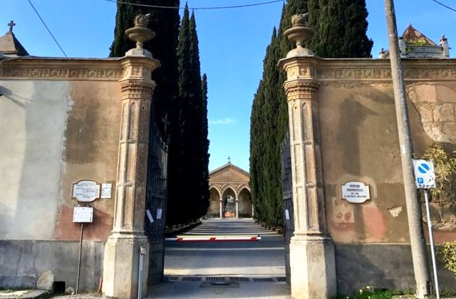 Cimitero di Caltagirone: dal 30 ottobre al 3 novembre orario di apertura prolungato. Giorni ed orari di trasporto bus da e per il cimitero