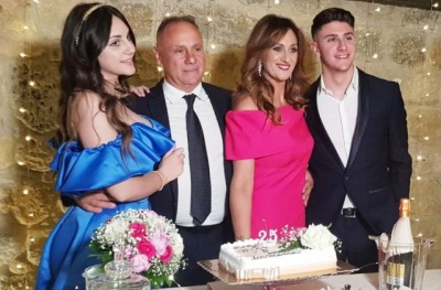 Festeggiati a Raddusa i 25 anni di matrimonio dei coniugi Enzo Ferrara e Giusy Grassia