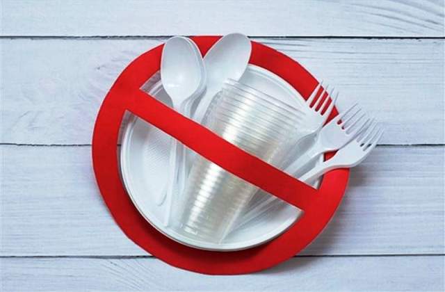 Caltagirone. Ordinanza anti-plastica: dal 1° luglio vietata somministrazione alimenti e bevande in materiale monouso non biodegradabile e non compostabile