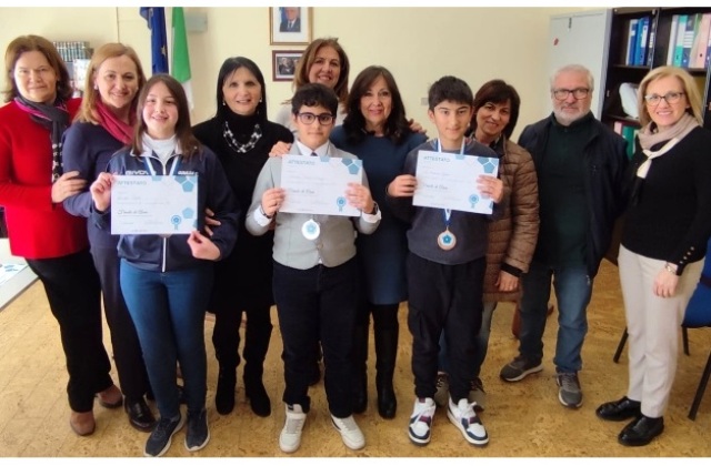 Niscemi. Alunni dell’Istituto comprensivo “G. Verga” sul podio della finale d’area dei Giochi matematici del Mediterraneo