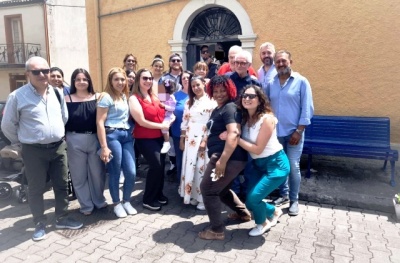 Il SAI di Santa Domenica Vittoria ha inaugurato la "Panchina dell’Accoglienza"