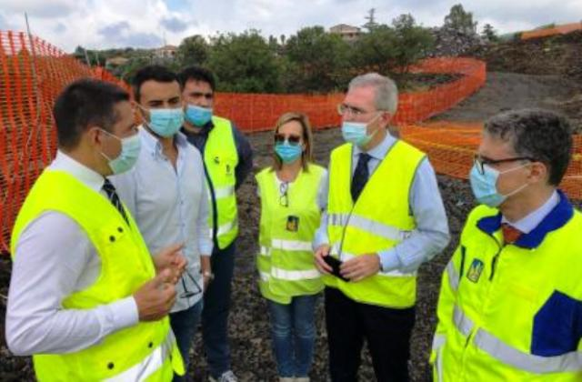 Infrastrutture. L'ass. Marco Falcone nei cantieri della Licodia Eubea-Libertinia e Bronte-Adrano