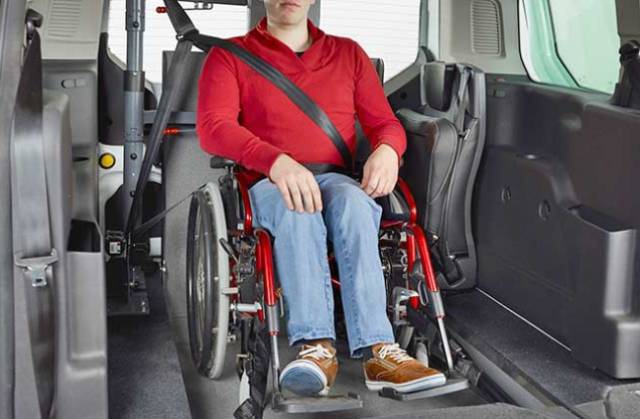 Disabili gravi: si riattiva trasporto nei centri di riabilitazione. Le domande entro il 20 gennaio