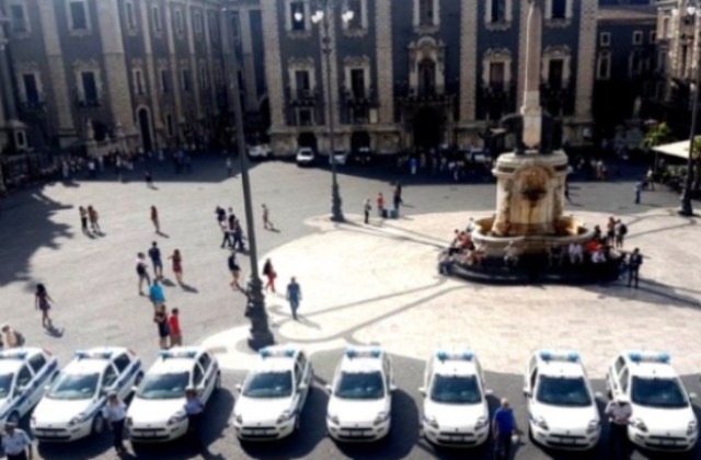 Bando 25 vigili urbani a tempo determinato, fino al 16 novembre, al Comune di Catania