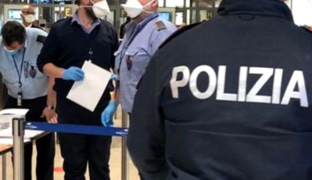 Emergenza Covid-19: controlli della Polizia di Frontiera Area. Rimandato a casa passeggero
