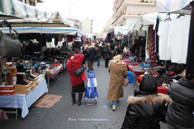 Domani, sabato 13 giugno, riapre il mercato settimanale di Caltagirone. Ingressi presidiati