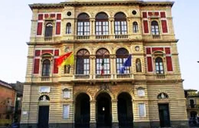 Assemblea dei contrattisti del Comune di Grammichele che rivendicano la stabilizzazione