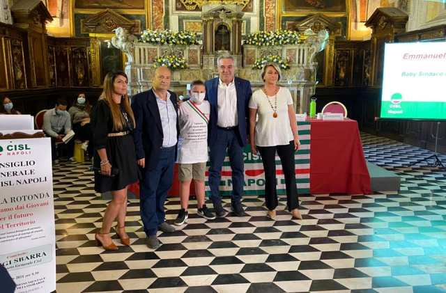 Baby Sindaco del Rione Sanità, Emmanuele Improta, al Consiglio Generale UST CISL Napoli