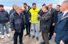 Schifani: "Finanziamenti fino a 400 mila euro alle imprese danneggiate di Niscemi"