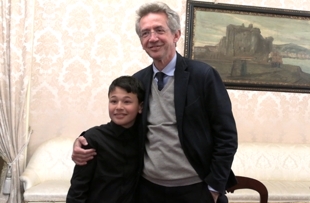 Napoli. Il sindaco Gaetano Manfredi ha incontrato il piccolo Mario Di Leva protagonista della fiction "Resta con Me"