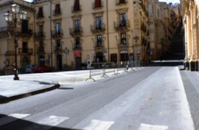 Completamento lavori ripavimentazione piazza Municipio e vie adiacenti: da oggi, lunedì 18 gennaio, “nuova” viabilità nel centro storico
