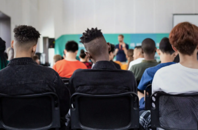 SAI "MSNA" di Mineo e "Gruppo Appartamenti" di Vizzini: I beneficiari hanno incontrato gli studenti delle medie dell'I.C. "Luigi Capuana"