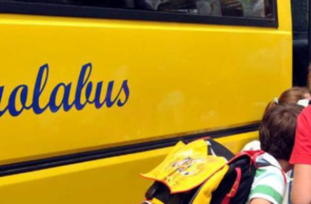 Anci. Decaro: accolto l’appello dei sindaci, gli studenti potranno usare il trasporto scolastico