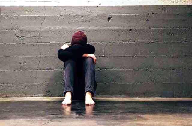 Gli essenziali occhi degli “invisibili”. Una storia Cultura Crea